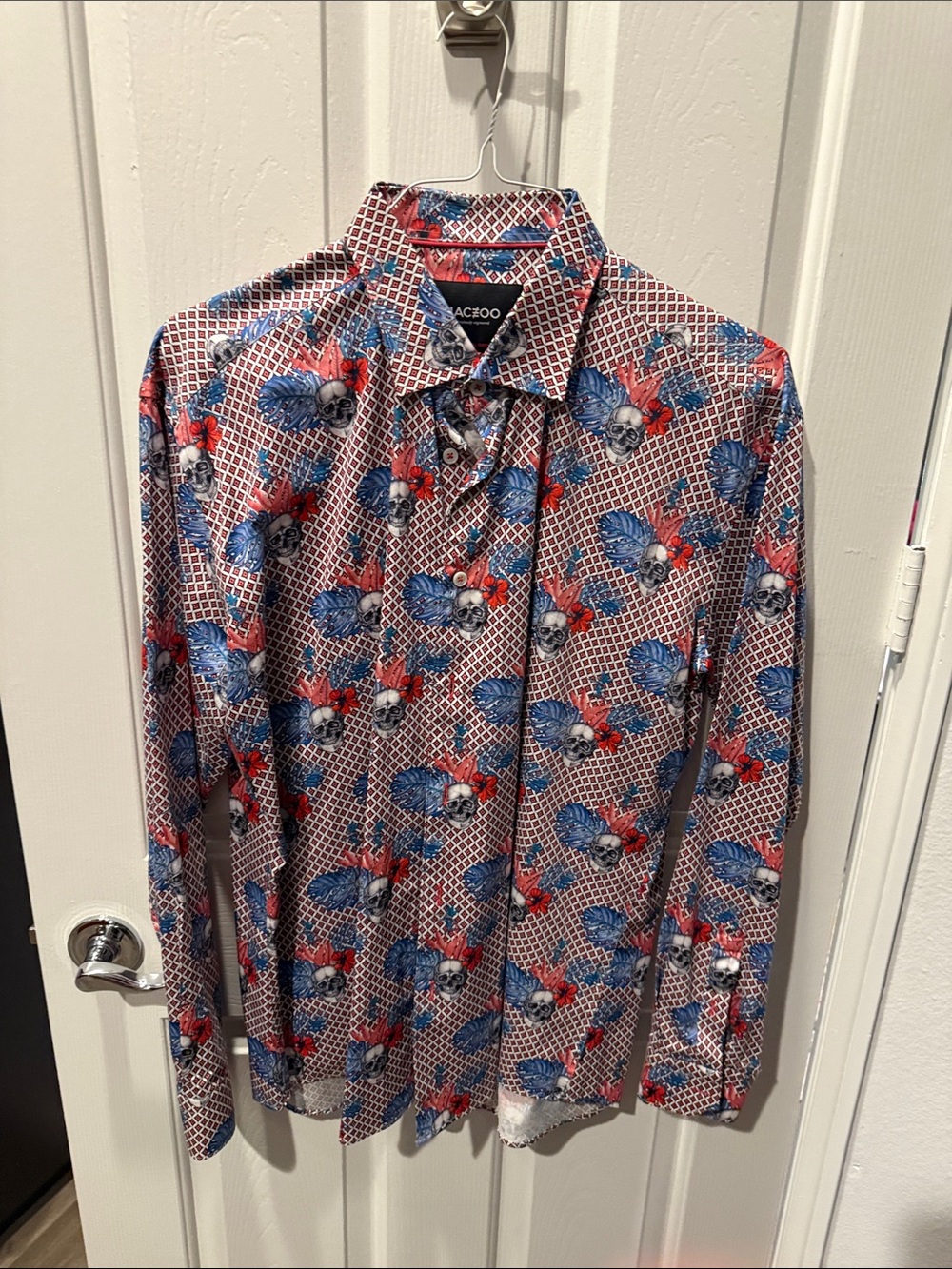 Maceoo Men’s Red & Blue Skull Floral Button-Up Shirt